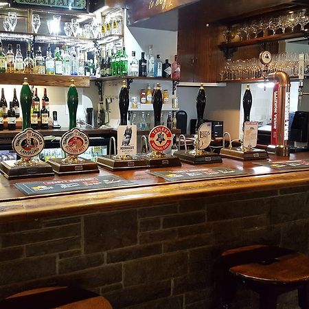 Hotel The Rose And Crown Huddersfield Exterior foto