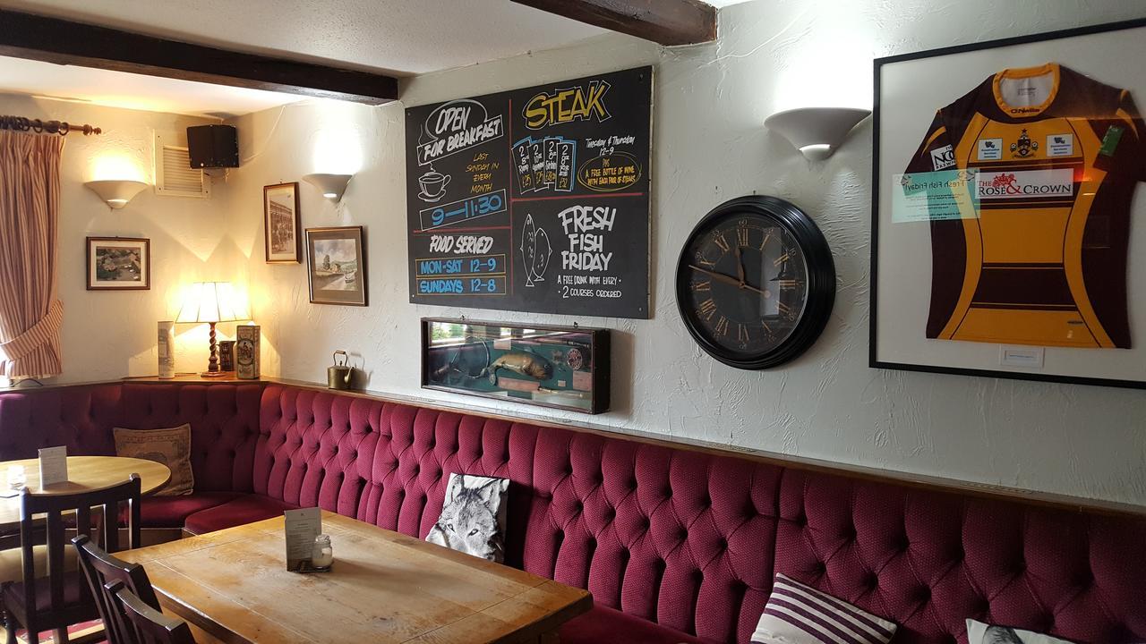 Hotel The Rose And Crown Huddersfield Exterior foto